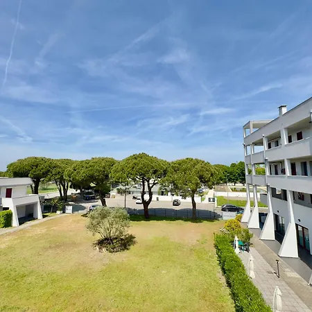 Apartment Raffaello 309, 3 Posti, Terrazzo, Free Park, Ricarica Auto Elettrica *